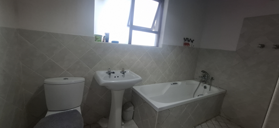 3 Bedroom Property for Sale in Sunrise On Sea Eastern Cape